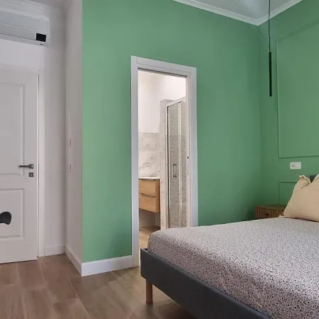 Park Apartment *